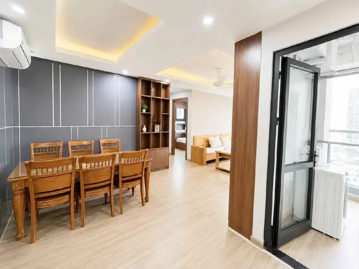 Квартира в центре, комплекс HUD, 65м, 2 спальни
