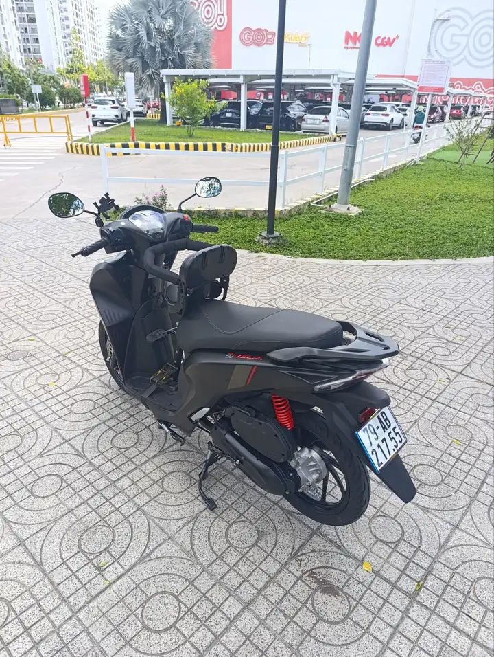 Velia 50