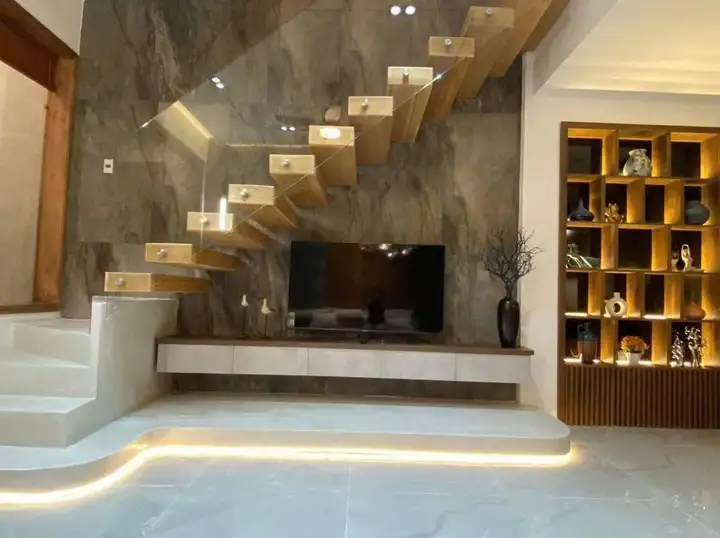 Дом 3 этажа 3 спальни 3 санузла, Hoa Khanh