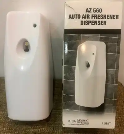 Автоматический освежитель воздуха AZ 560