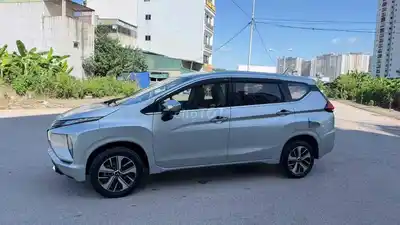 Mitsubishi Xpander 2019 МКПП Серебристый 7 мест