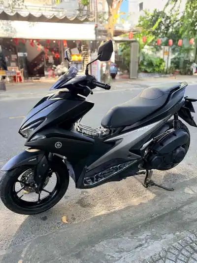 Yamaha NVX 155 VVA черный