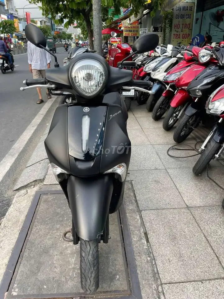 Yamaha Janus 2018 черный б/у