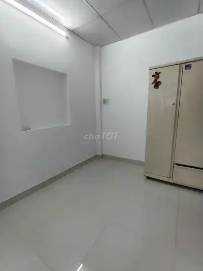 Небольшой дом, Cach Mang Thang Tam, 15 м², 3 этажа, 3 спальни