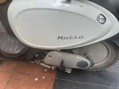 Электроскутер VinFast Motio, белый