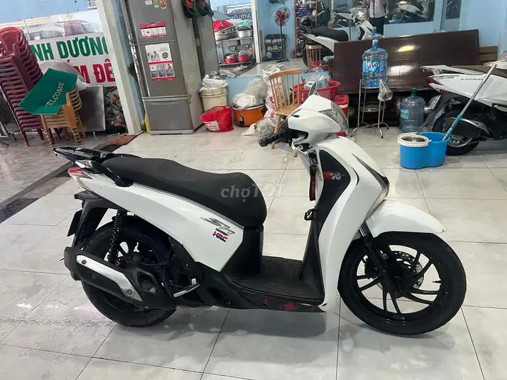 Honda SH 150i 2012 белый 70 189 км