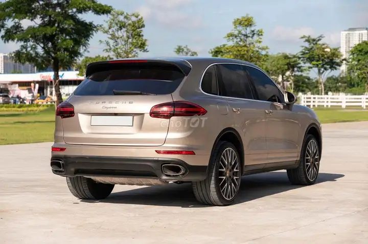 Porsche Cayenne 2016 Tiptronic, песочный