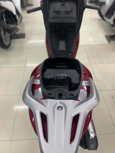 Honda SH 150 2022, красный