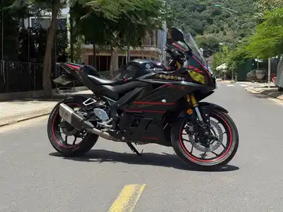 Yamaha R3 2023