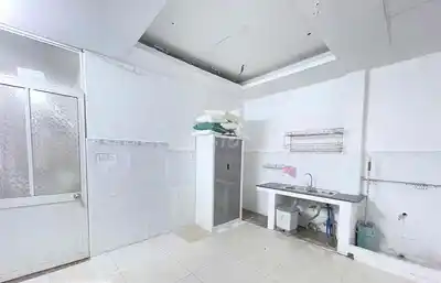 Аренда апартаментов в 900 м от UTE, 1 км от HUB, Хоанг Диеу 2, улица №6