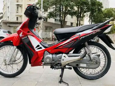 Honda Future X 125 красный, механическая КПП