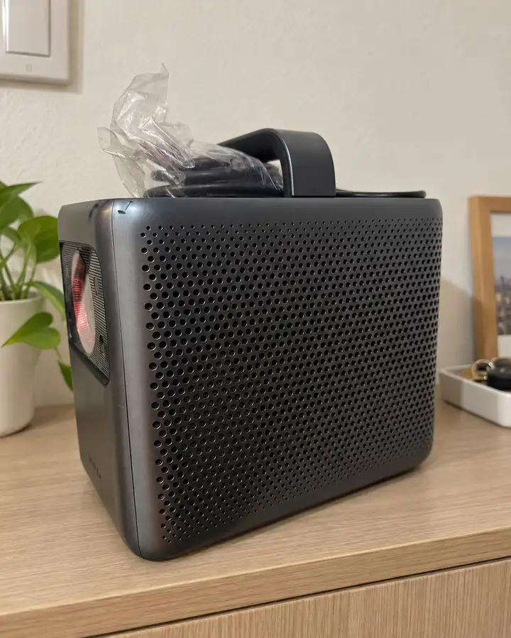 Anker Nebula Cosmos Laser D2341 лазерный проектор
