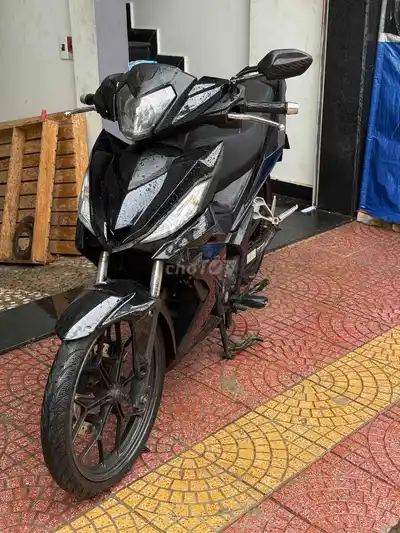 Черный мотоцикл Honda Winner V1 б/у