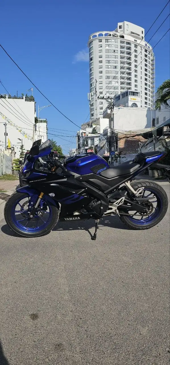 Yamaha R15 V3