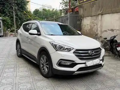 Hyundai Santa Fe 2016 2.4 AWD Белый 70000 км