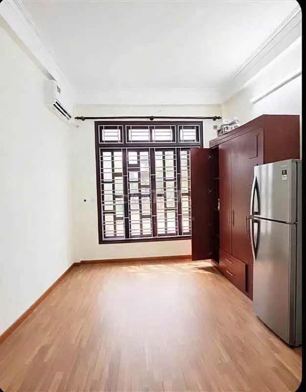 Cho thuê nhà 30m x 5 tầng, Âu Cơ, Tây Hồ, 4PN, đủ nội thất