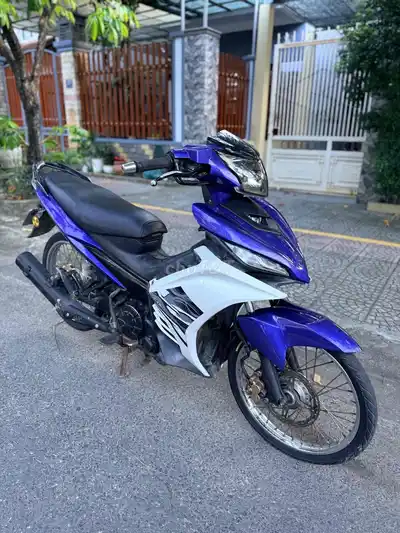Yamaha Exciter 135cc бело-фиолетовый
