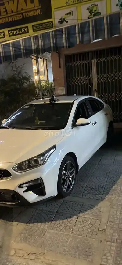 Kia Cerato 2020 белый 123372 км