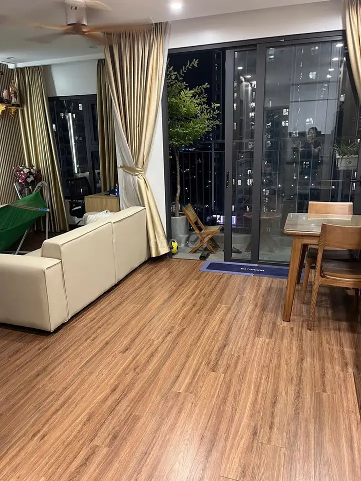 2-комн. квартира 48 м² в Vinhomes Smart City, средний этаж