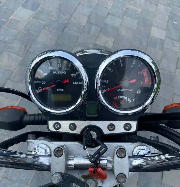 Suzuki Thunder 150 FI