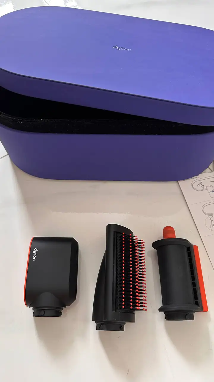 Бокс для стайлера Dyson и 3 насадки