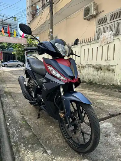 Honda Winner 2016 Красно-синий 35427 км