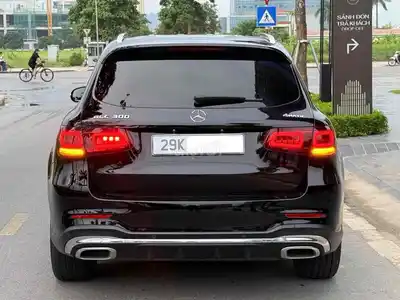 Mercedes-Benz GLC300 4Matic 2020 Черный 70000 км в идеальном состоянии
