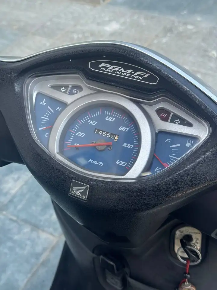Honda Lead мопед скутер
