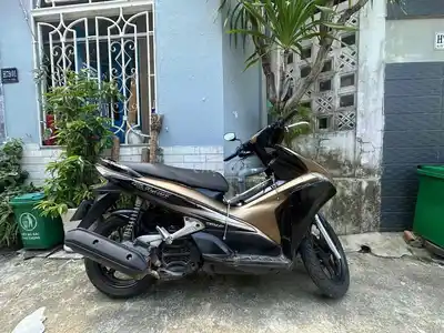 Смесь черного медно-золотого сплава Honda Air Blade 2012