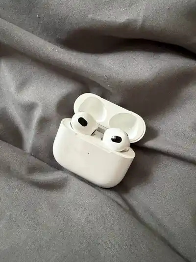 AirPods 3