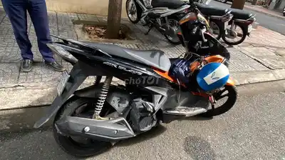 Honda Air Blade 2013 оранжево-черный 175.000 км