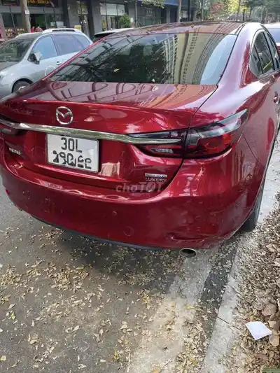 Mazda 6 2022 Luxury красная