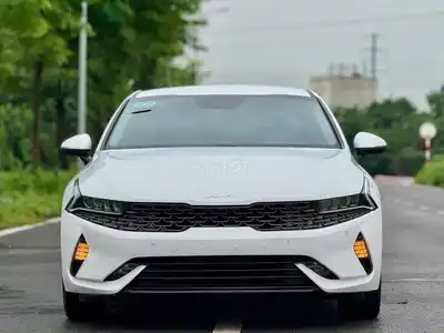 Kia K5 2.0 Luxury 2026 1000 км Белый
