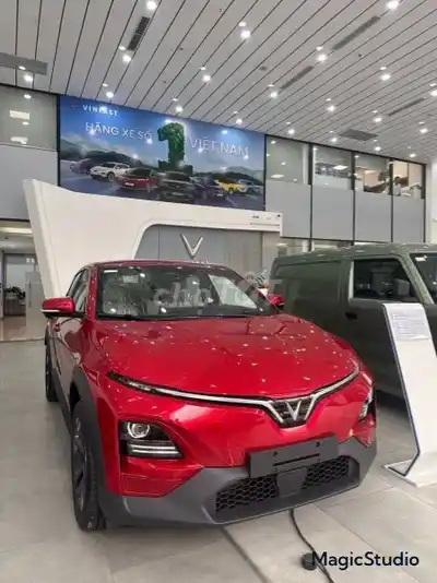 VinFast VF6 Plus 2026 красный электромобиль