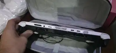 MSI Claw A8 Z2