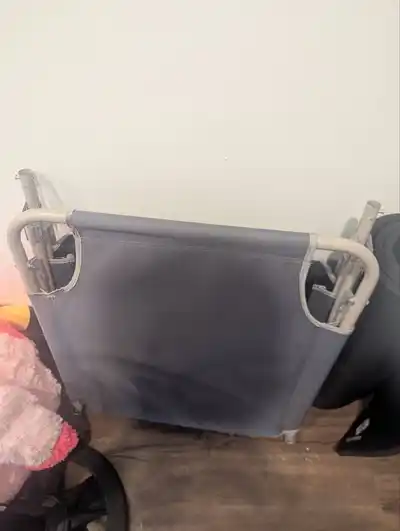 Раскладушка серая