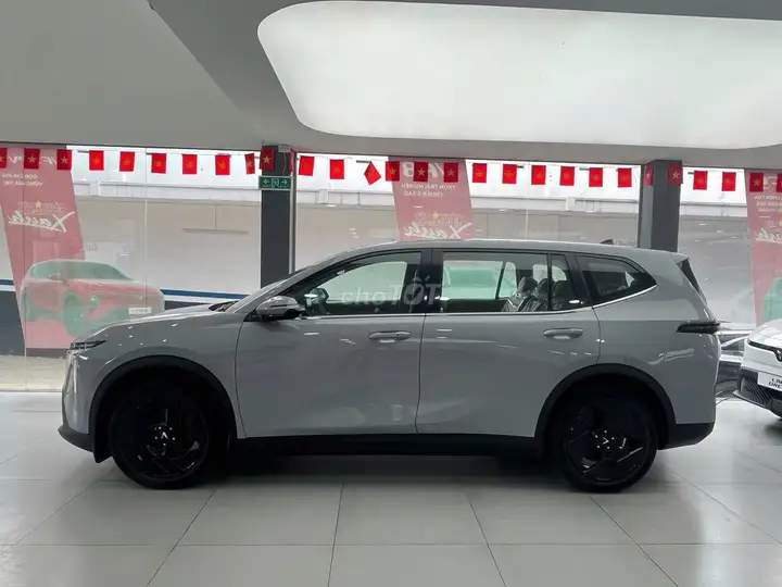 MPV7: Скидка 37,5 млн донгов, камера 360° в подарок