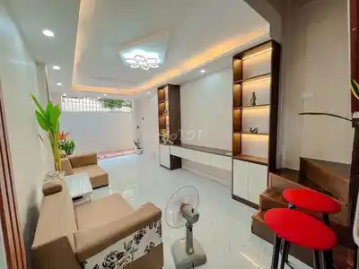 Дом целиком в районе Триеу Кхук, Тхань Сри, 4 спальни