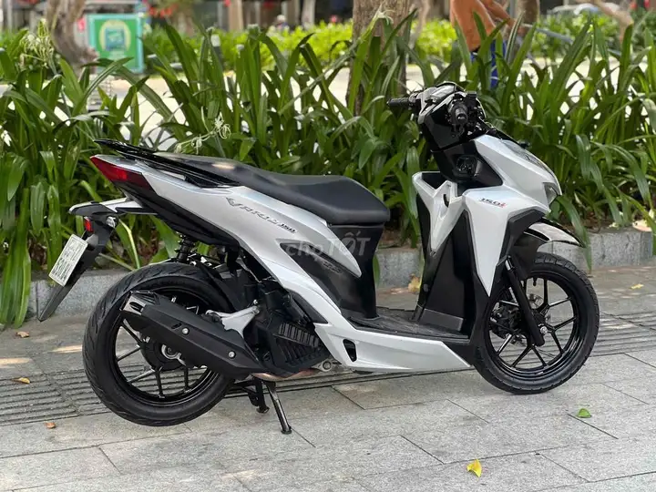 Vario 125 2022 Серебристый Porsche Индонезия гор.номер 1хозяин
