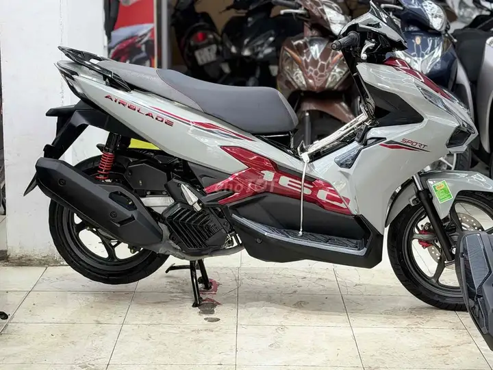 Honda Air Blade 160 ABS 2025 Серый цемент 8 000 км