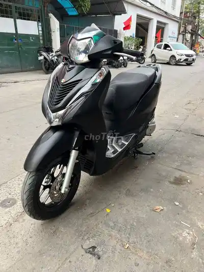 Honda Lead 4 клапана 2023 матовый черный, smartkey, номер 29