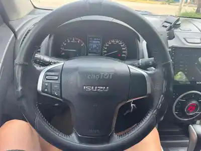 Isuzu D-Max 2016 2.5AT Автомат
