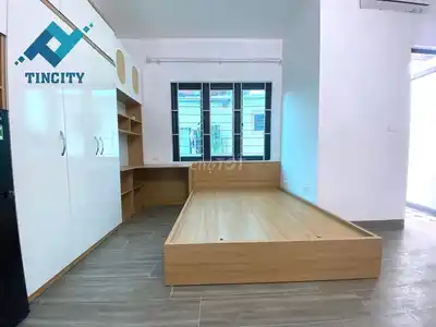 Комната за 4 млн на Ким Занг, балкон, лифт, бесплатный октябрь