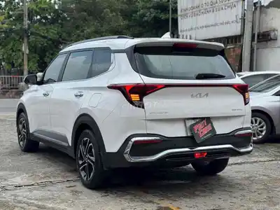 Kia Carens Signature 2024 Премиум