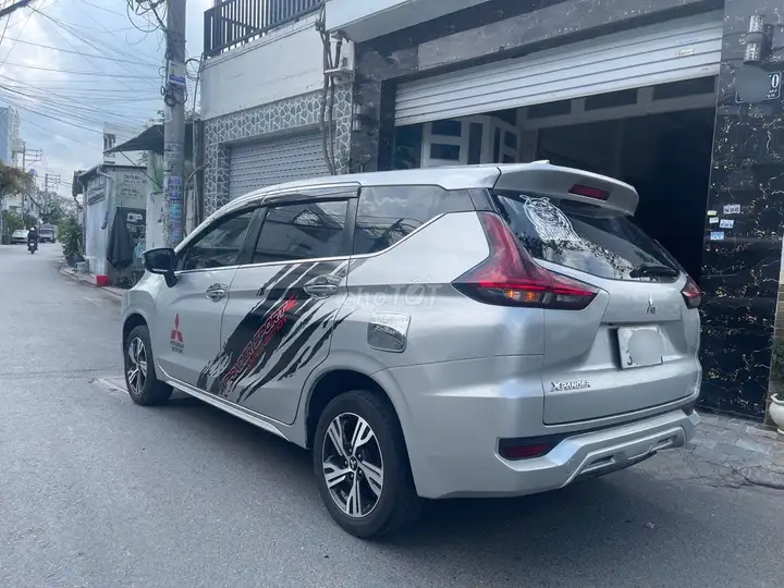 Mitsubishi Xpander Premium 2020 Серебристый 60 тыс. км