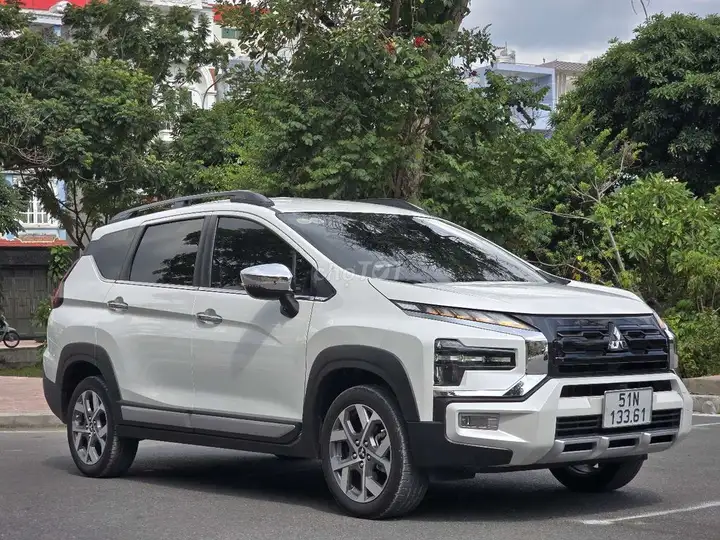 Mitsubishi Xpander Cross 2025 автомат полная комплектация 45000 км