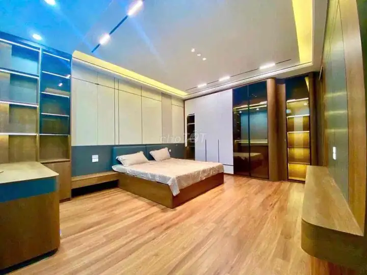 Quang Trung Van Phu 45 м2, 5 этажей, лифт, автомобиль, 8 млрд