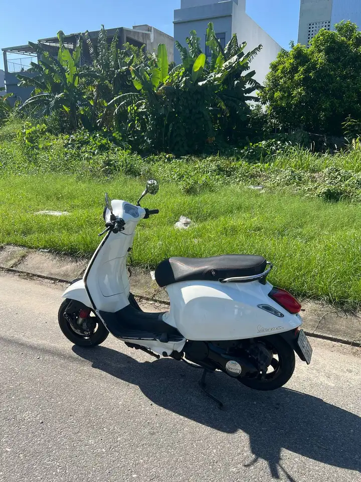 Мотоцикл Vespa Primavera 125