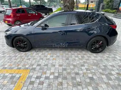 Mazda 3 2016 Hatchback 1.5 синий