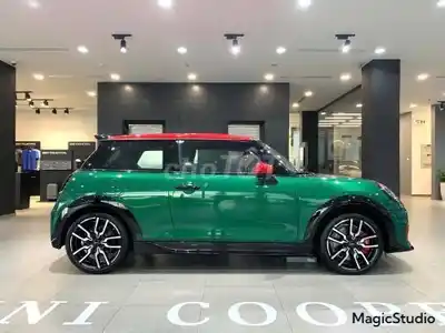 Mini Cooper JCW 3 Door 2026 — 2,509 млрд донгов